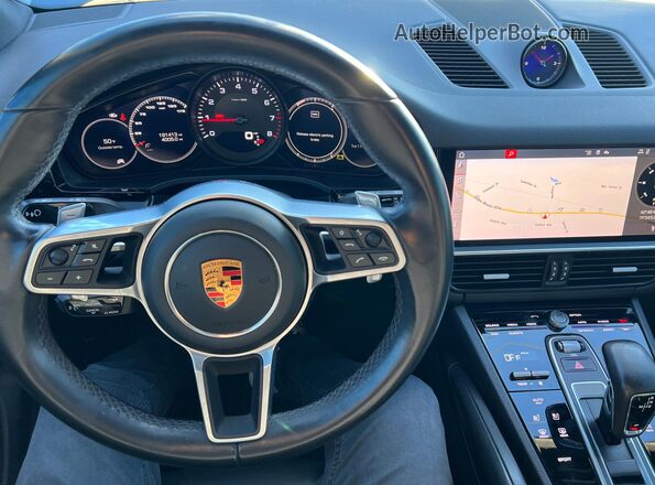 WP1AA2AY3LDA09949 2020 PORSCHE CAYENNE Gray Widok deski rozdzielczej