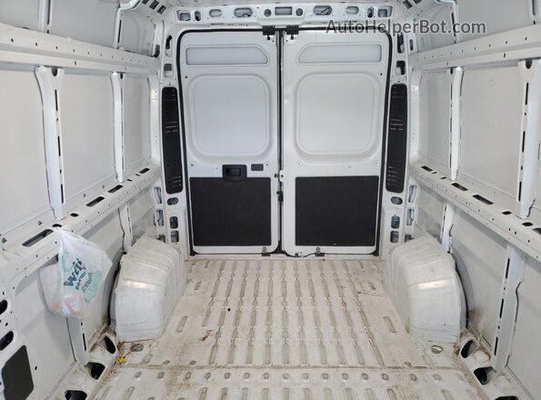 3C6MRVHG7SE517898 2025 RAM PROMASTER Белый Вид задней части салона