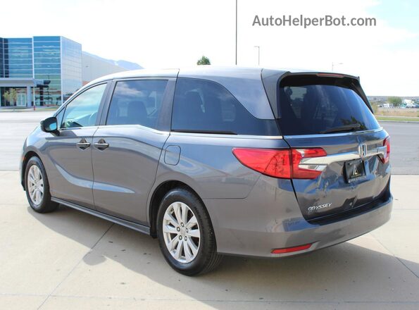 5FNRL6H20JB086713 2018 HONDA ODYSSEY Серый Вид спереди