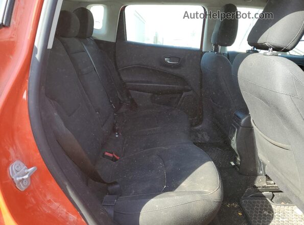 3C4NJDAB2KT595224 2019 JEEP COMPASS Orange Widok wnętrza z tyłu