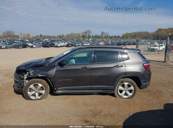 3C4NJDBB4JT176756 2018 JEEP COMPASS Gray Vista interior trasera