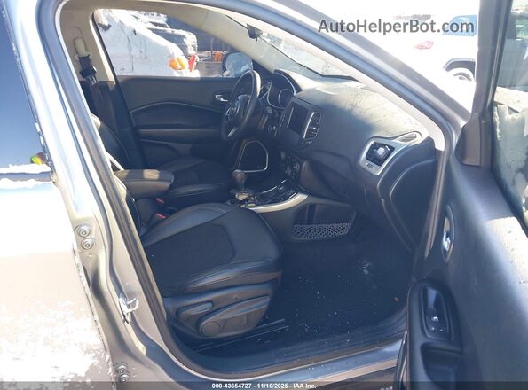 3C4NJDBB4MT548018 2021 JEEP COMPASS Gray Widok wnętrza z przodu