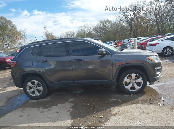 3C4NJDBB7HT679997 2017 JEEP NEW COMPASS Gray უკანა სალონის ხედი