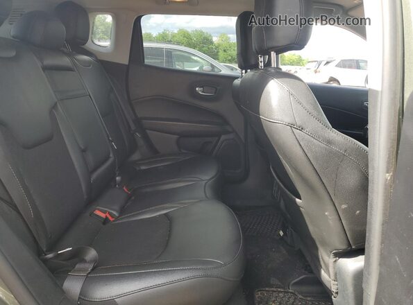 3C4NJDBB9KT670502 2019 JEEP COMPASS Green Rear interior view