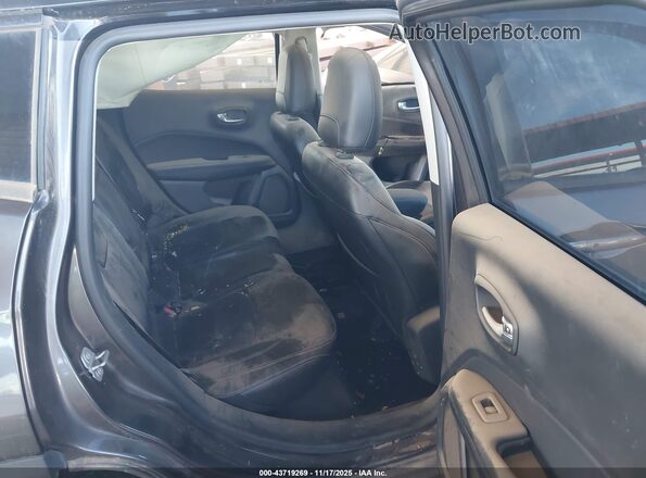 3C4NJDBBXJT453992 2018 JEEP COMPASS Black VIN կոդի պիտակի տեսք
