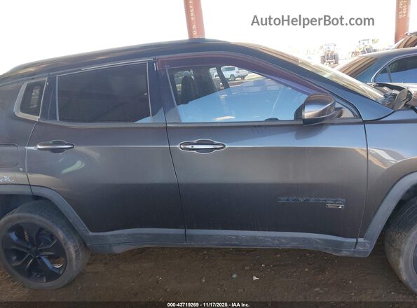 3C4NJDBBXJT453992 2018 JEEP COMPASS Black Սալոնի 360 աստիճան տեսք
