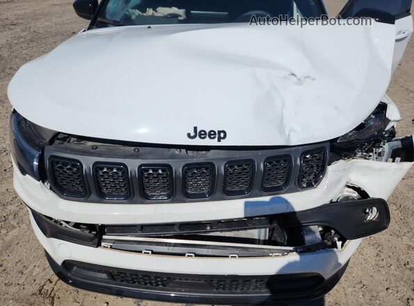3C4NJDBN1PT549223 2023 JEEP COMPASS White Vista interior trasera