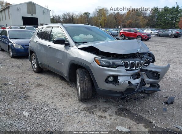 3C4NJDBN7PT527453 2023 JEEP COMPASS Silver Передня права чверть