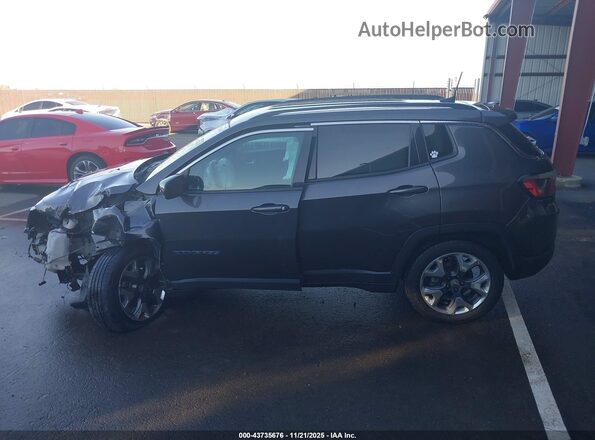 3C4NJDCB2KT753123 2019 JEEP COMPASS Black Widok wnętrza 360 stopni