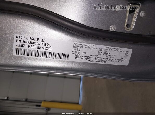 3C4NJDCB4NT189995 2022 JEEP COMPASS Серебряный Вид подкапотного пространства