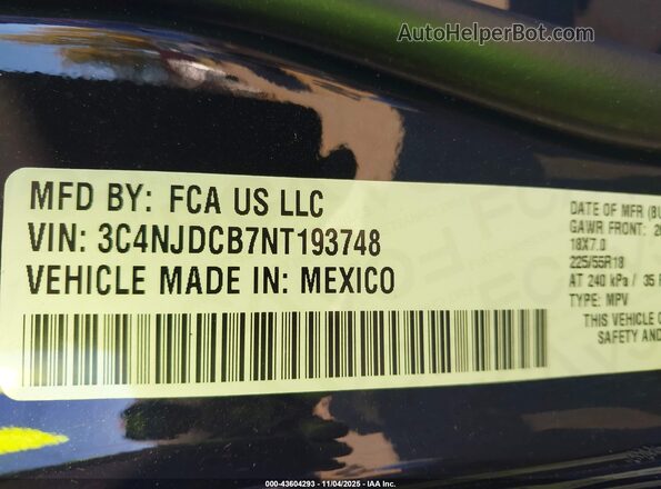 3C4NJDCB7NT193748 2022 JEEP COMPASS Black Vista del compartimento del motor
