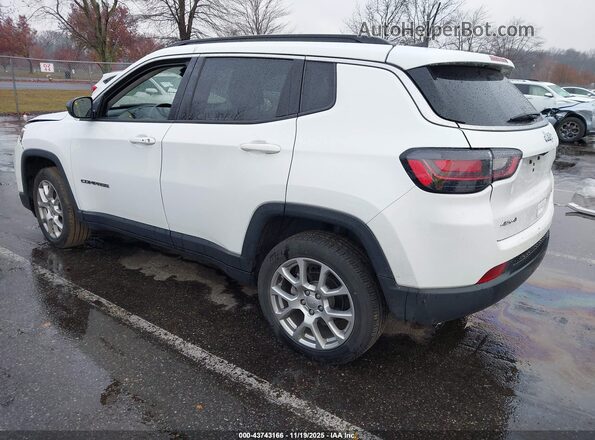 3C4NJDFB9NT216202 2022 JEEP COMPASS White Rear left