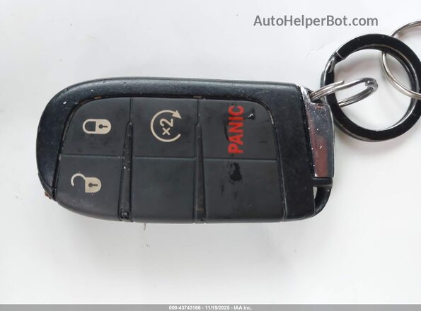3C4NJDFB9NT216202 2022 JEEP COMPASS White Dashboard view