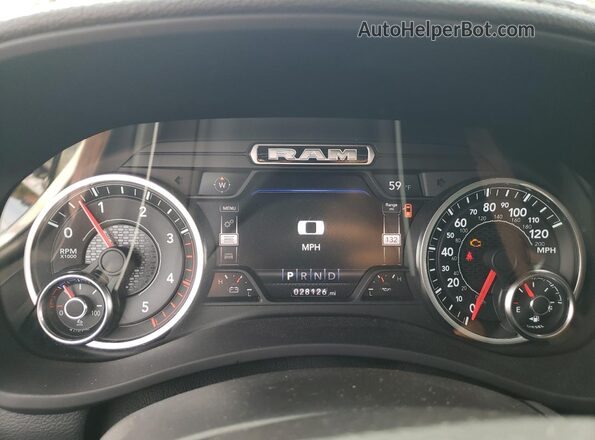 3C63R3ML1MG651011 2021 RAM 3500 White Вид щитка приладів