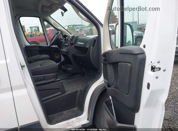 3C6LRVAG9ME575889 2021 RAM PROMASTER 1500 Белый Вид салона спереди