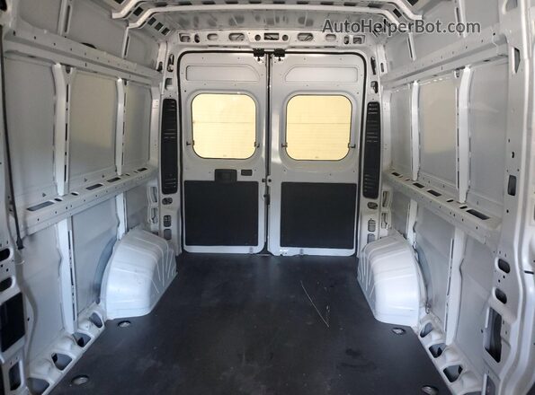 3C6LRVDG5SE539660 2025 RAM PROMASTER Белый Вид задних сидений