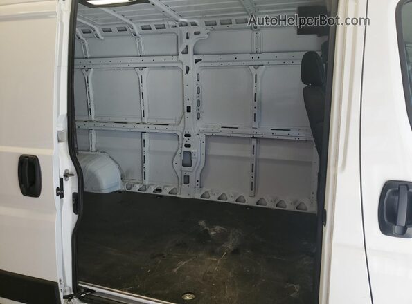 3C6LRVDG5SE539660 2025 RAM PROMASTER Белый Вид задней части салона