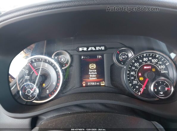 3C6UR5DL2RG136381 2024 RAM 2500 Белый Вид задних сидений