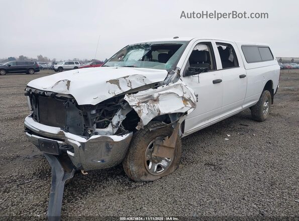 3C6UR5HL2JG364508 2018 RAM 2500 Белый Передняя левая четверть