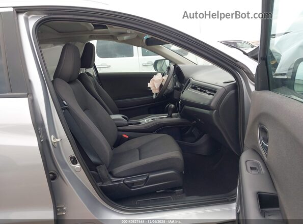 3CZRU6H55LM706441 2020 HONDA HR-V Серебряный Вид салона спереди