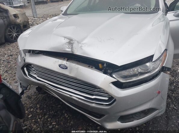 3FA6P0LU7GR350892 2016 FORD FUSION HYBRID Серебряный Вид спереди