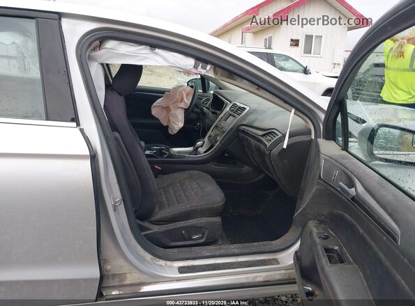 3FA6P0LU7GR350892 2016 FORD FUSION HYBRID Серебряный Вид салона спереди