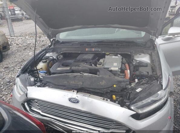 3FA6P0LU7GR350892 2016 FORD FUSION HYBRID Серебряный Вид сзади
