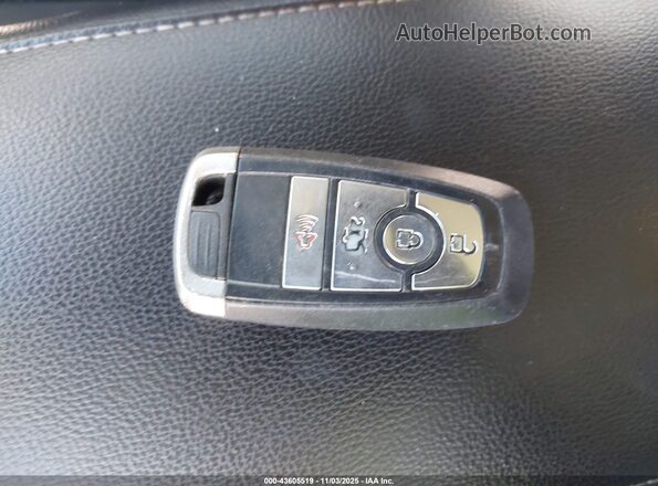 3FA6P0LU8KR148653 2019 FORD FUSION HYBRID Белый Вид панели приборов