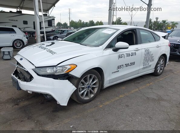 3FA6P0LUXHR306922 2017 FORD FUSION HYBRID Белый Передняя левая четверть