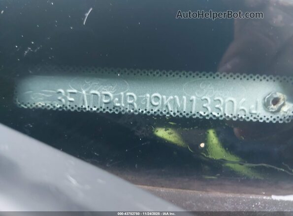 3FADP4BJ9KM133064 2019 FORD FIESTA Черный Вид подкапотного пространства