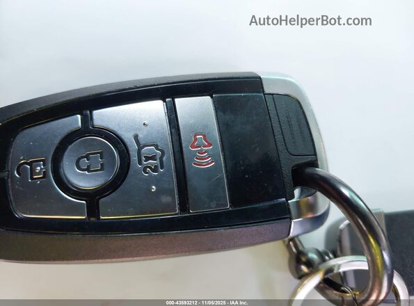 3FMTK1R41RMA42671 2024 FORD MUSTANG MACH-E Blue Widok deski rozdzielczej