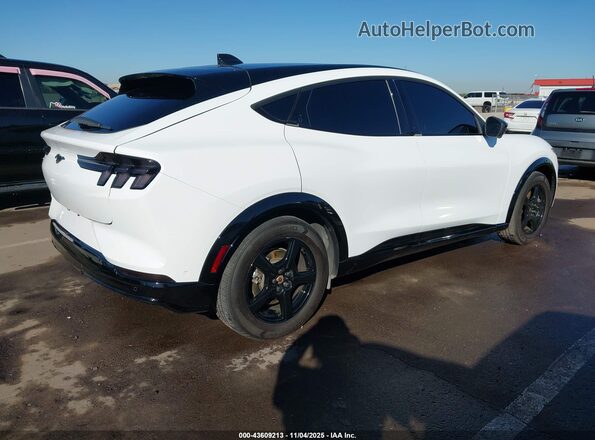 3FMTK2R77MMA36608 2021 FORD MUSTANG MACH-E White Tył prawy