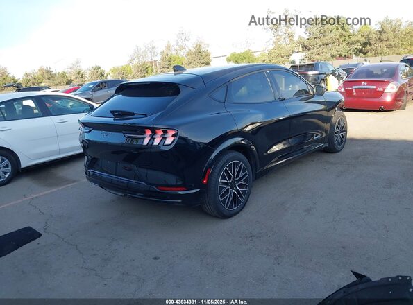 3FMTK3R72RMA51028 2024 FORD MUSTANG MACH-E PREMI Черный Задняя правая четверть