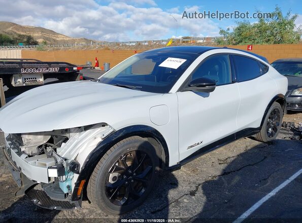3FMTK3R75PMA80665 2023 FORD MUSTANG MACH-E PREMI White 