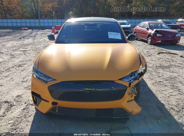 3FMTK4SE3MME00429 2021 FORD MUSTANG MACH-E Желтый Вид задней части салона