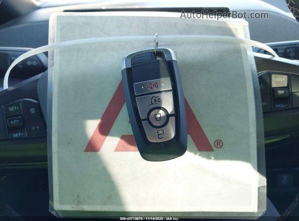 3FMTK4SE3MME00429 2021 FORD MUSTANG MACH-E Желтый Вид панели приборов