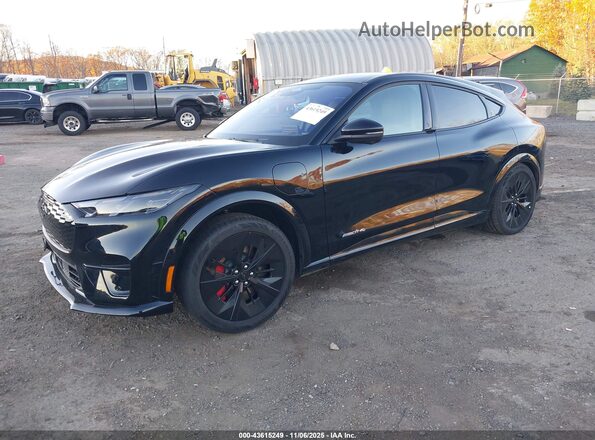 3FMTK4SX0SMA03257 2025 FORD MUSTANG MACH-E Черный Передняя левая четверть