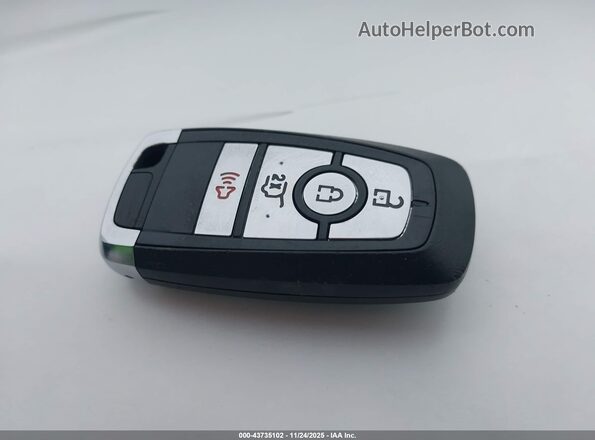 3FMTK4SX9PMA45594 2023 FORD MUSTANG MACH-E Белый Вид панели приборов