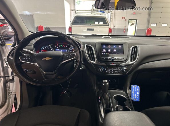 3GNAXUEV6MS157601 2021 CHEVROLET EQUINOX  Вид панели приборов