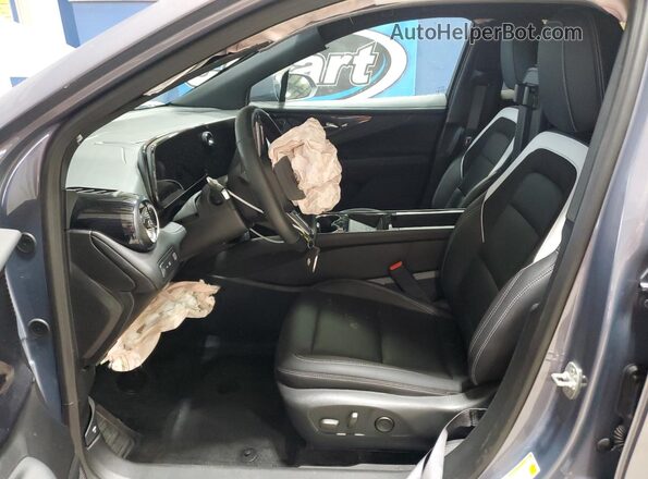 3GNKDGRJ4SS138628 2025 CHEVROLET BLAZER Фиолетовый Вид салона спереди