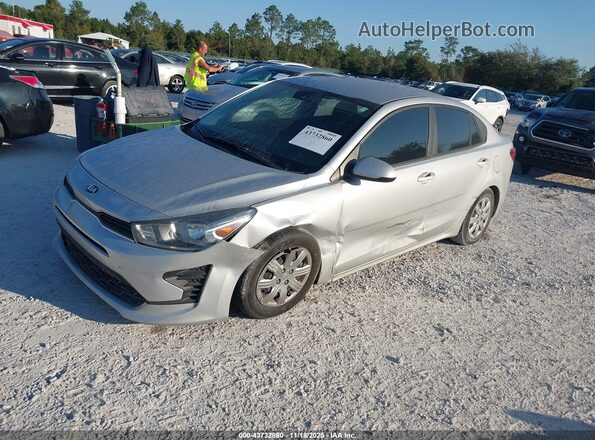 3KPA24AD8ME412803 2021 KIA RIO Silver Przód lewy
