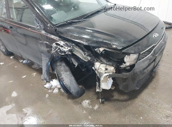 3KPA25AD6LE260444 2020 KIA RIO 5-DOOR Черный Вид спереди