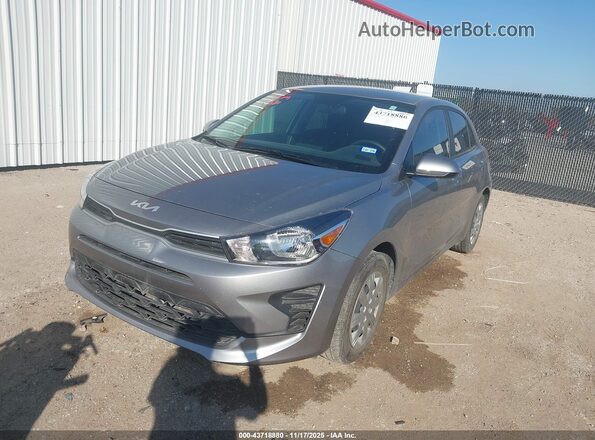 3KPA25AD6PE623203 2023 KIA RIO 5-DOOR Серебряный Передняя левая четверть