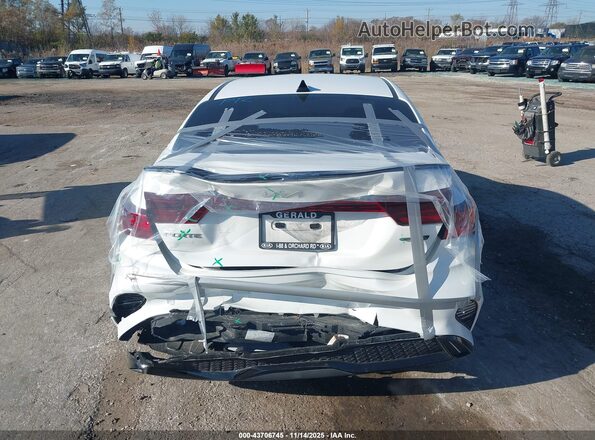 3KPF54AD3NE510331 2022 KIA FORTE White 