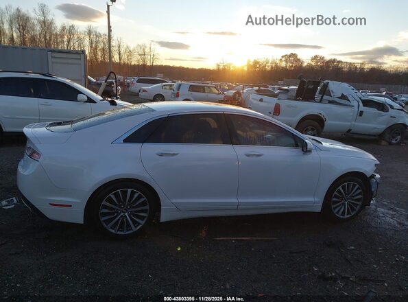 3LN6L5LU2JR608855 2018 LINCOLN MKZ HYBRID White Widok wnętrza 360 stopni