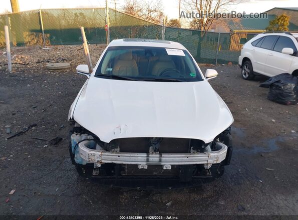 3LN6L5LU2JR608855 2018 LINCOLN MKZ HYBRID White Widok wnętrza z tyłu