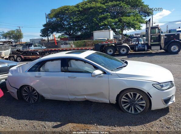 3LN6L5MU7HR630357 2017 LINCOLN MKZ HYBRID Белый Вид щитка приборов