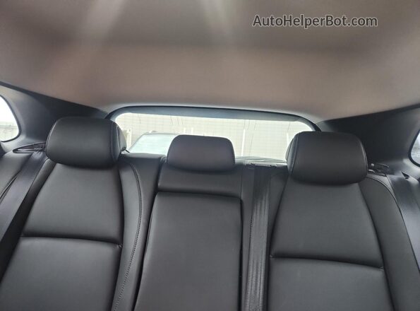 3MVDMBBM5SM759999 2025 MAZDA CX-30 Красный Вид задних сидений