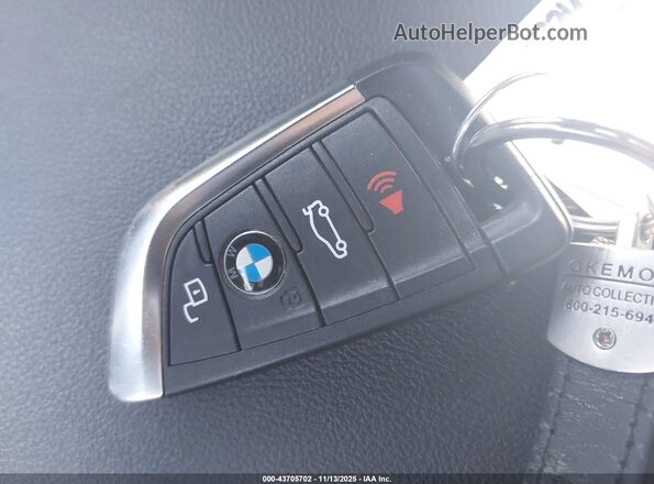 3MW23CM06N8C45441 2022 BMW OTHER Белый Вид панели приборов