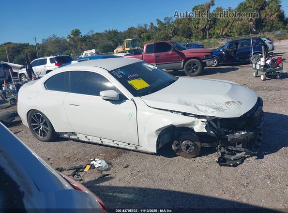 3MW23CM06N8C45441 2022 BMW OTHER Белый Панорамный вид салона 360°